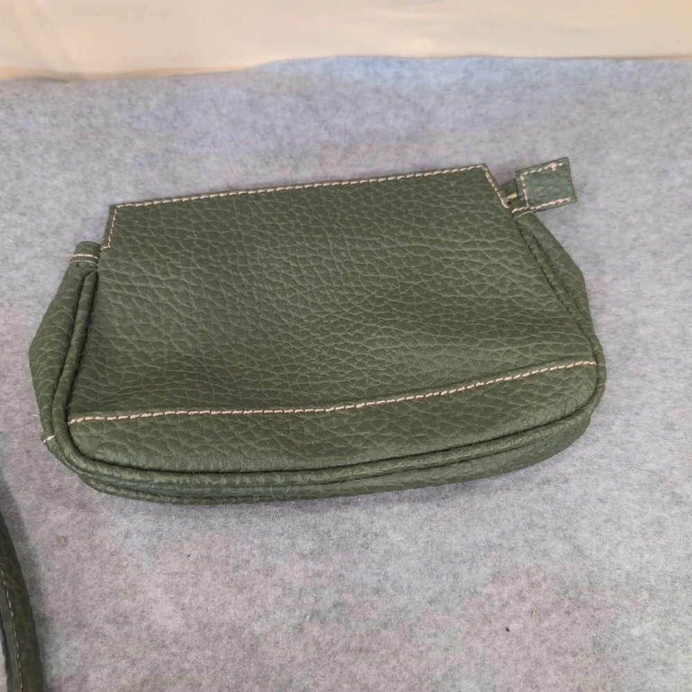 Estee Lauder Olive Green Pebbled Faux Leather Tote Bag with Cosmetic Pouch Set - Picture 3 of 7
